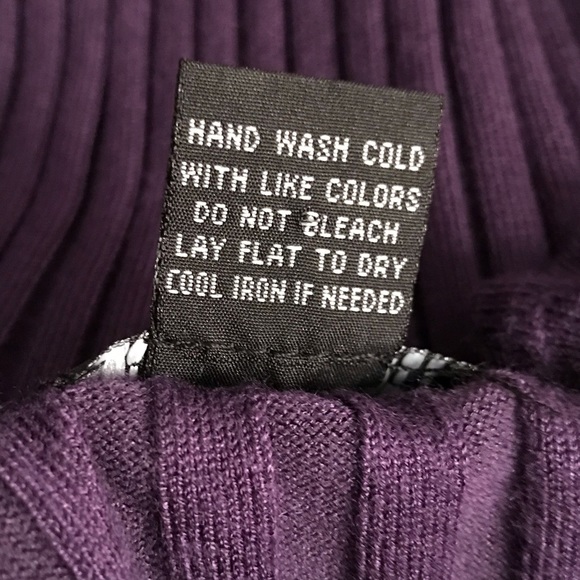 Plunge Neckline Long Sleeve Stretch Knt Purple Top - Picture 7 of 7